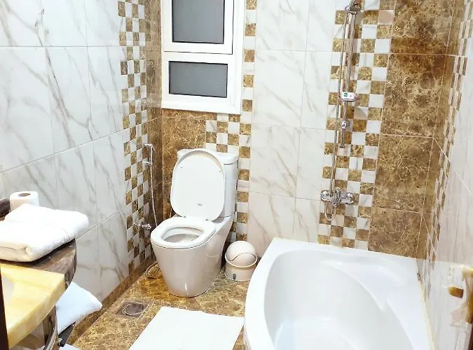 Luxury Seafront Pool - 3 Stories & Roof Floor - Master Bedrooms *