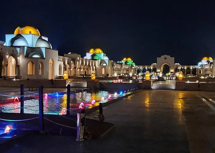 Luxury Seafront Pool - 3 Stories & Roof Floor - Master Bedrooms Villa